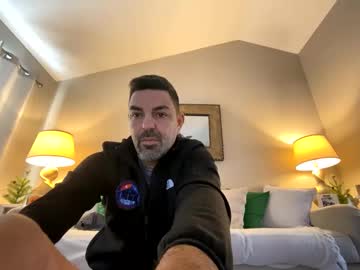 Roblatino12 Chaturbate stream image from December 23, 2024