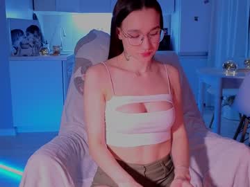 Shey1i Chaturbate stream image from December 23, 2024