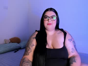 Apriilpeach_ Chaturbate stream image from December 23, 2024