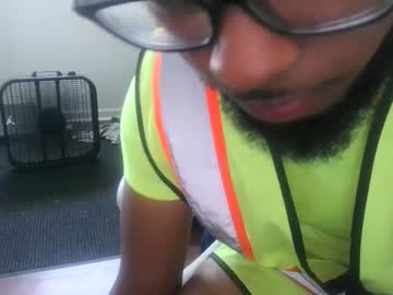 Daddyjam121 Chaturbate stream image from December 23, 2024
