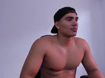 Jamesgraay Chaturbate stream image from December 23, 2024