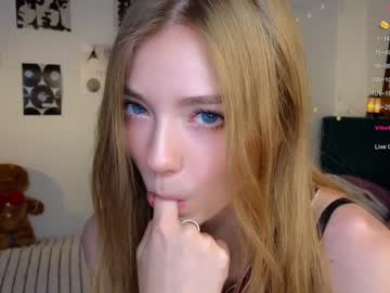 Lovely_Shyy Chaturbate stream image from December 23, 2024