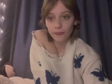 Poly_Moonlight Chaturbate stream image from December 23, 2024