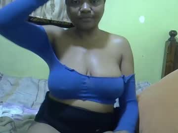 Busty_Kenzi Chaturbate stream image from December 23, 2024