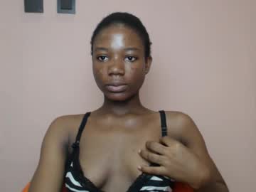 Ebonyxgold Chaturbate stream image from December 23, 2024
