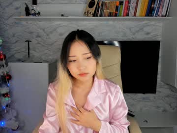 Kanna_Kamuii Chaturbate stream image from December 23, 2024