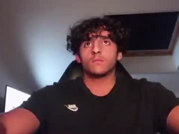 Raes69 Chaturbate stream image from December 23, 2024