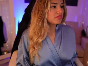 Saraparisi_ Chaturbate stream image from December 23, 2024