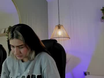 Isabela_Blake Chaturbate stream image from December 23, 2024