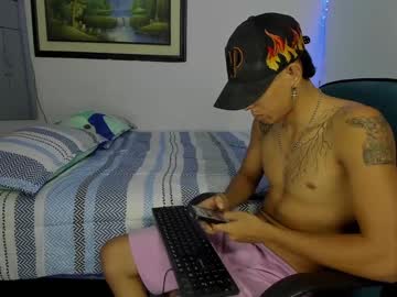 Carlitosex09 Chaturbate stream image from December 24, 2024