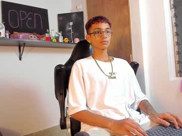 Charlieerusso Chaturbate stream image from December 24, 2024