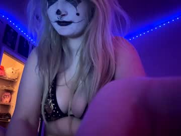 Lizz44887 Chaturbate stream image from December 24, 2024