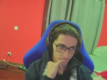 Pttrazer Chaturbate stream image from December 24, 2024