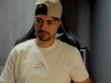 Adam_Clarke Chaturbate stream image from December 24, 2024