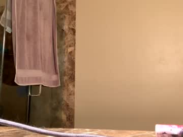Makeouthilldani Chaturbate stream image from December 24, 2024