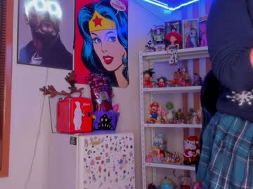 Kloelamaravilla18 Chaturbate stream image from December 24, 2024