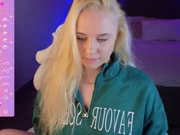 Leanaax Chaturbate stream image from December 24, 2024
