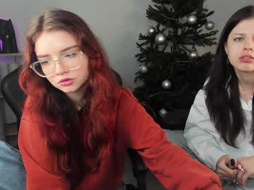 Sonya_Glen Chaturbate stream image from December 24, 2024