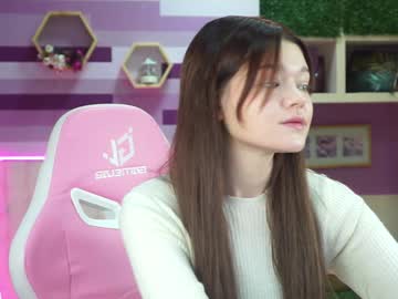 Taramilller Chaturbate stream image from December 24, 2024