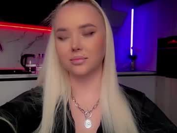 Blond_Diamond Chaturbate stream image from December 24, 2024