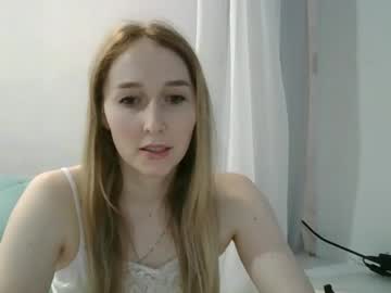 Bellaseen Chaturbate stream image from December 24, 2024