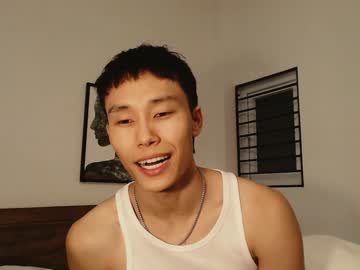 Chan_Pak Chaturbate stream image from December 24, 2024