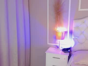 Evelyn__Ebony Chaturbate stream image from December 24, 2024