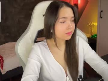Kirarasay Chaturbate stream image from December 24, 2024