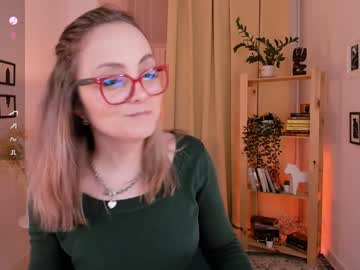 Adelaiderosabel Chaturbate stream image from December 24, 2024