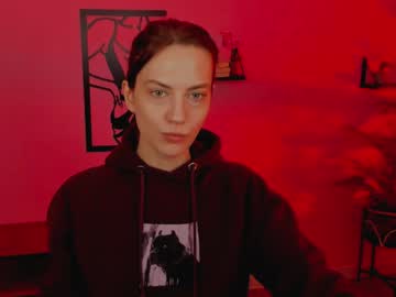 Emilywiled Chaturbate stream image from December 24, 2024
