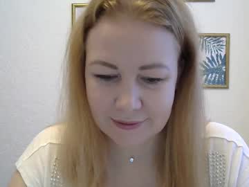 Golden_Eva_ Chaturbate stream image from December 24, 2024