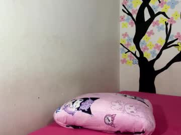 Kendall_Milk_ Chaturbate stream image from December 24, 2024