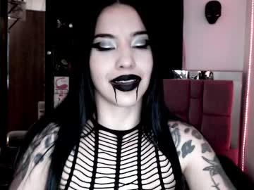 Emearld_Black Chaturbate stream image from December 24, 2024