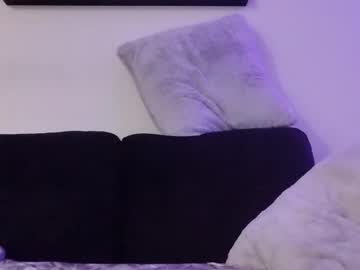 Isabellacloverlove Chaturbate stream image from December 24, 2024