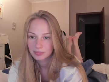 Magic_Couple13 Chaturbate stream image from December 24, 2024