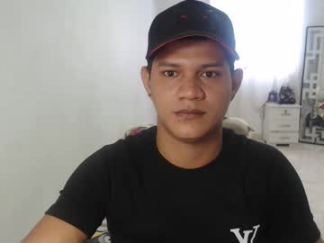Afalo_Cum Chaturbate stream image from December 24, 2024