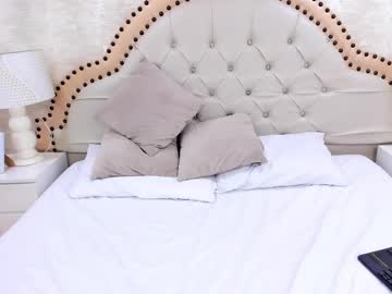 Mia__Castillo Chaturbate stream image from December 24, 2024