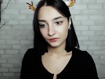 Veryveryshygirl Chaturbate stream image from December 24, 2024