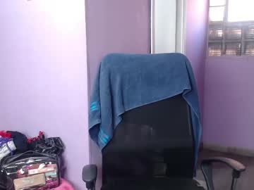 Ashleysunder_ Chaturbate stream image from December 24, 2024