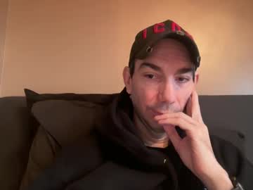 J_Ames14 Chaturbate stream image from December 24, 2024