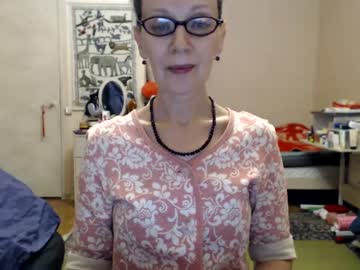 Kiuminberry Chaturbate stream image from December 24, 2024