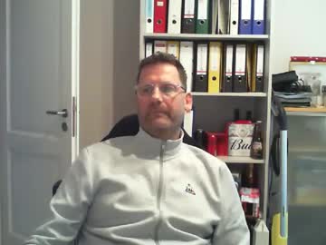 Macfly67 Chaturbate stream image from December 24, 2024