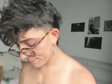 Simone_4201 Chaturbate stream image from December 24, 2024