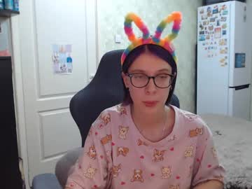 Yummygiirl Chaturbate stream image from December 24, 2024