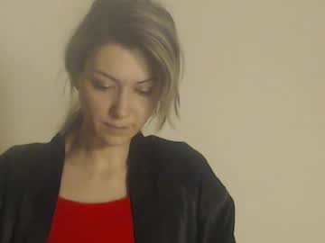 Deelightfull Chaturbate stream image from December 24, 2024
