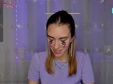 Areu_Ready Chaturbate stream image from December 24, 2024