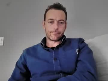 Mameg Chaturbate stream image from December 24, 2024
