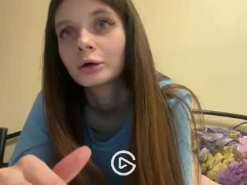Elliewalkersdreamgirl Chaturbate stream image from December 24, 2024