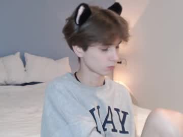 Lucacharm Chaturbate stream image from December 24, 2024
