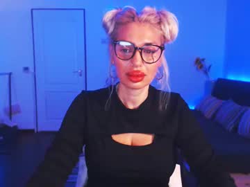 Preggyhotmommy Chaturbate stream image from December 24, 2024